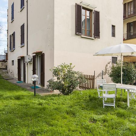 Nelson Mandela Forum Flat Florence Luaran gambar