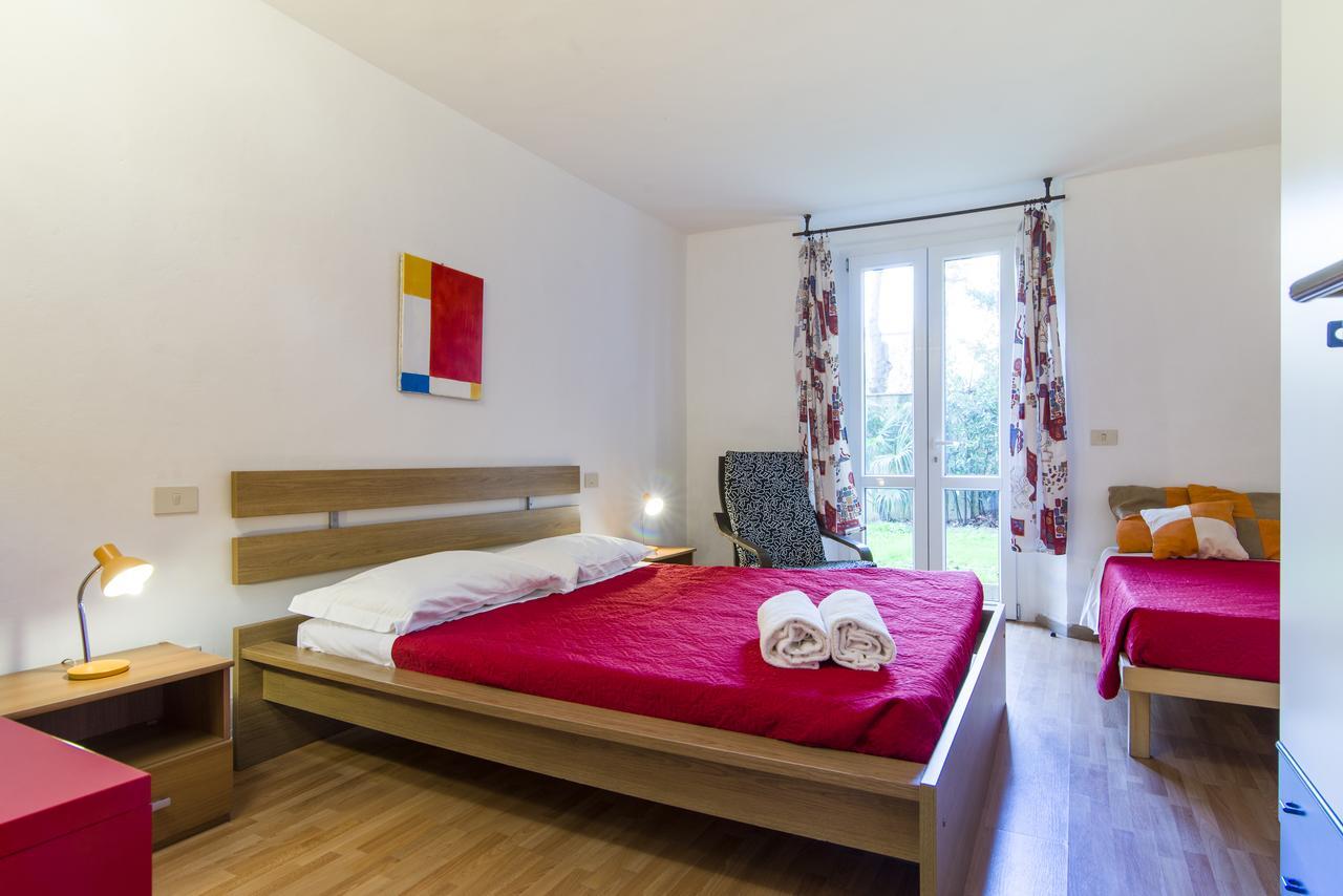 Nelson Mandela Forum Flat Florence Luaran gambar